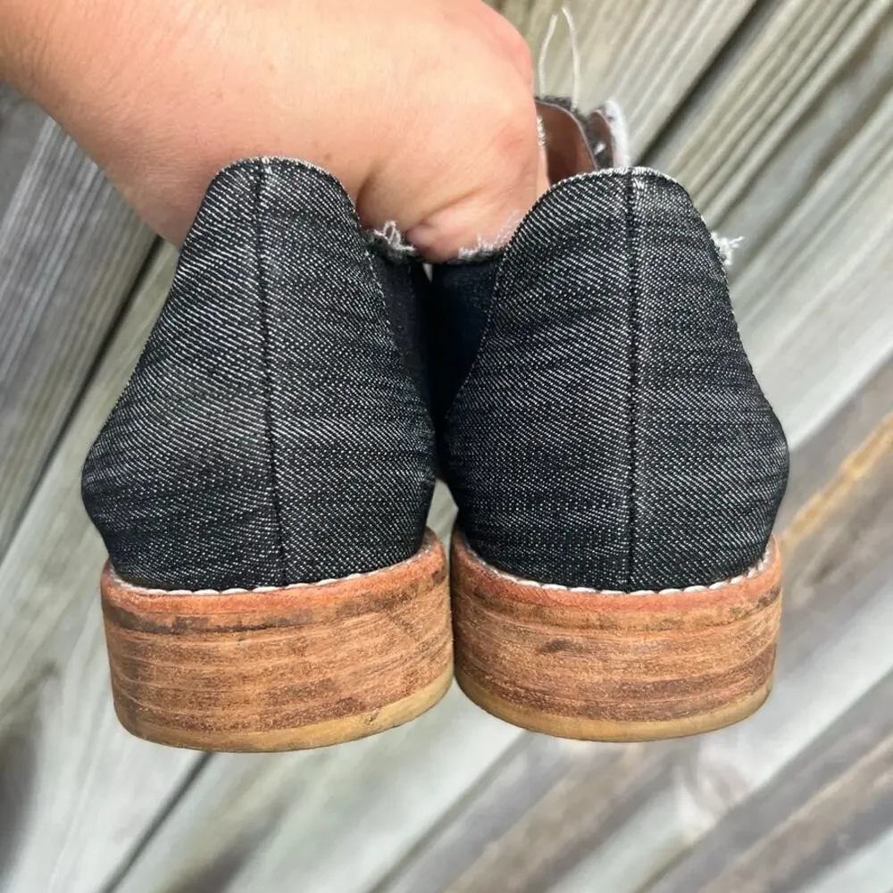 ALL BLACK Anthropologie Denim Oxford 40.5 Black‎ Raw Edge Deconstructed Flat